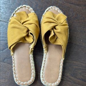 Universal Thread Mustard Espadrille Slides
